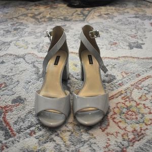 Alex Marie gray Patent leather heels